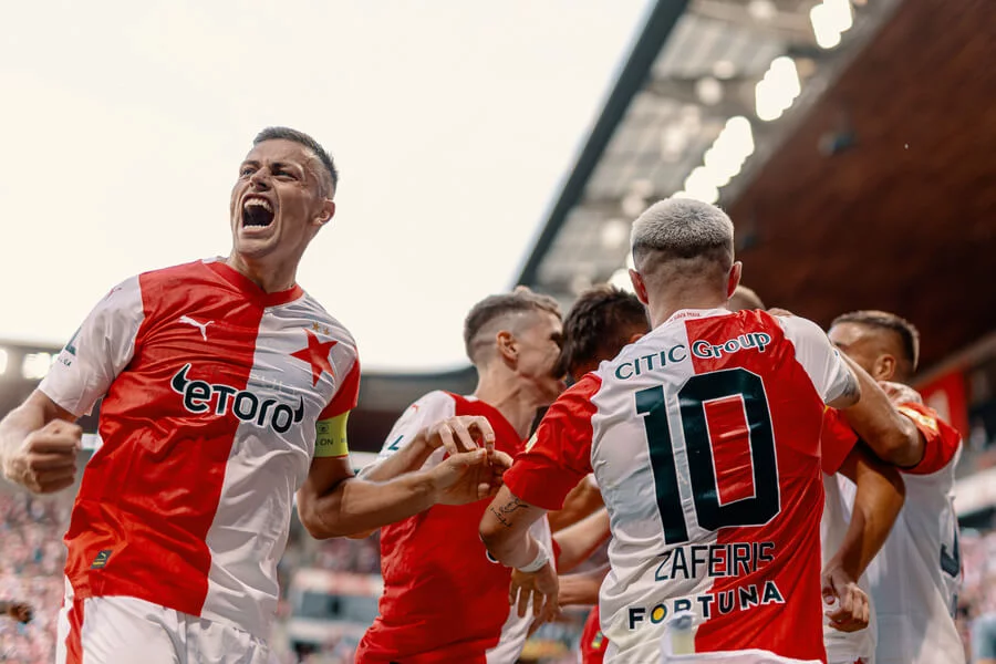 Fotbalový zážitek s výhledem na hvězdy: SK Slavia Praha